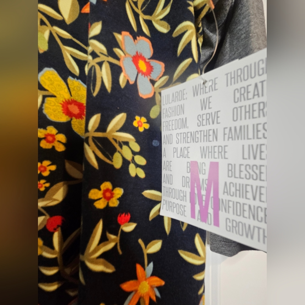 LuLaRoe Floral Randy - Picture 2 of 4